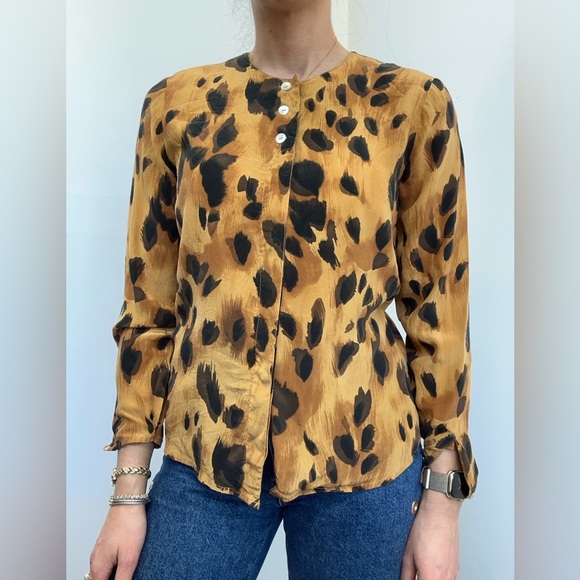 Vintage 90's Leopard Print Doe Print Brown 100% Silk Lightweight Button Front S - Picture 4 of 9